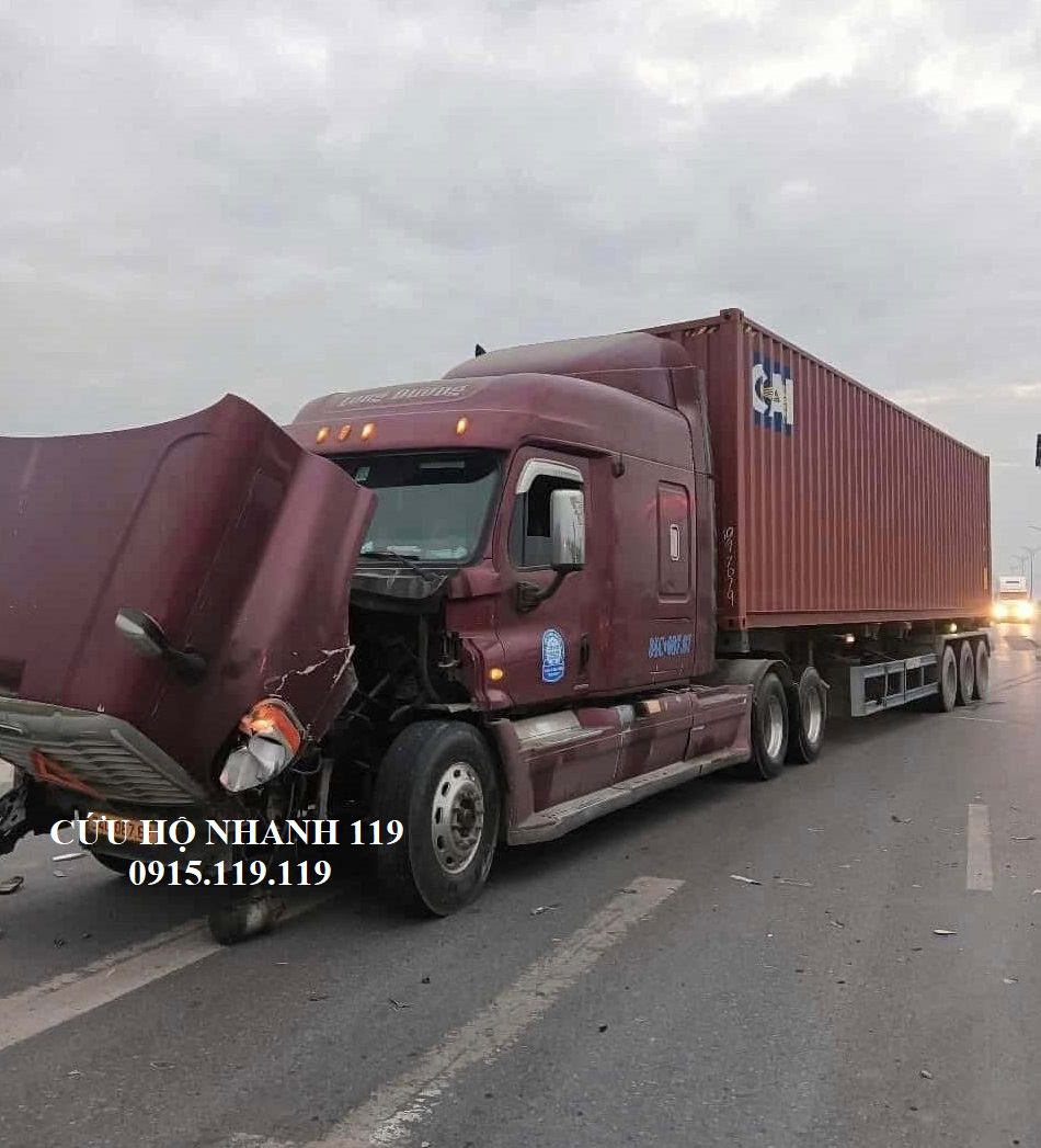 Cuu ho xe Container Mien Bac