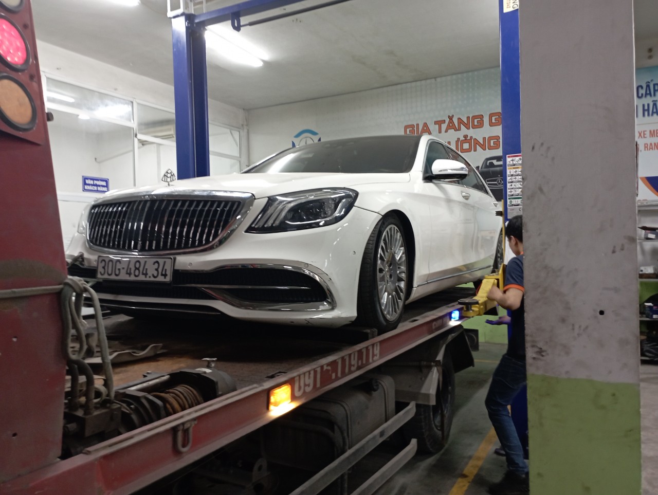 Tổng đài cứu hộ 119. Đơn vị cứu hộ giao thông chuyên nghiệp với 40 năm kinh nghiệm! Chúng tôi luôn cứu hộ ô tô Đội Cấn nhanh chóng và Chuyên Nghiệp Nhất! cứu hộ ô tô Cát Linh Hà Đông 24h