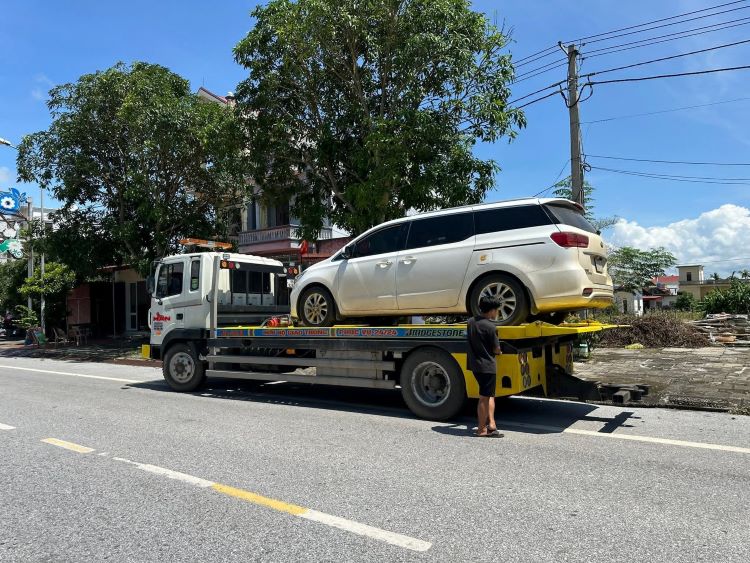 Giá xe cứu hộ giao thông