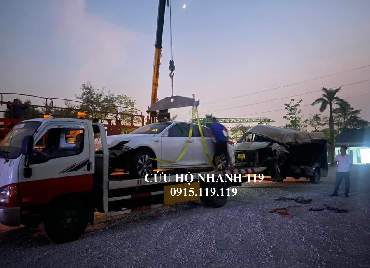 Cuu ho xe tai nan Ha Noi