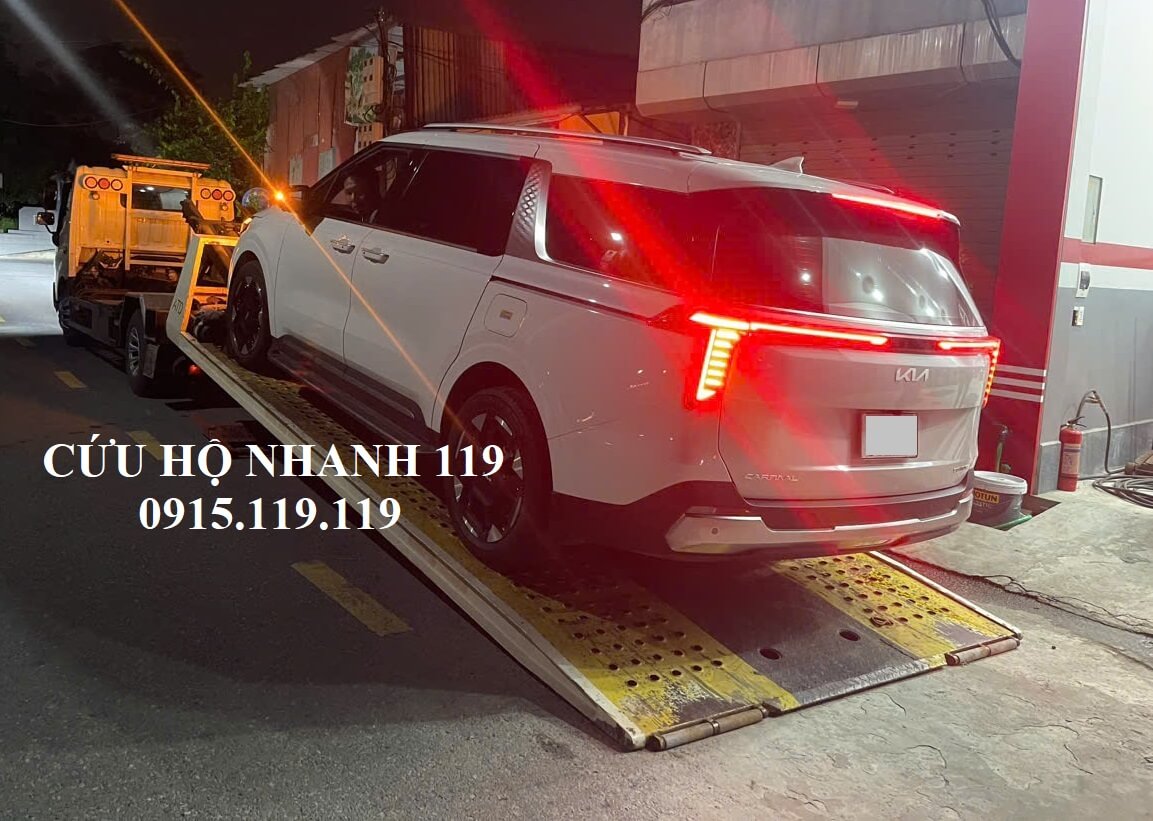 Cứu hộ xe điện VinFast: Xử lý đúng khi xe gặp sự cố