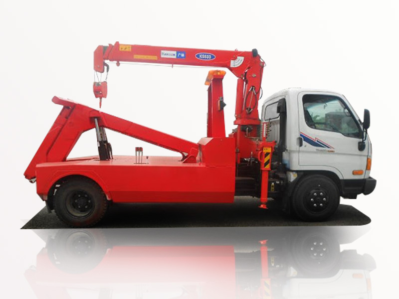 Cứu hộ xe tải Hà Nội: Giải pháp chuyên nghiệp cho xe tải trọng lớn
