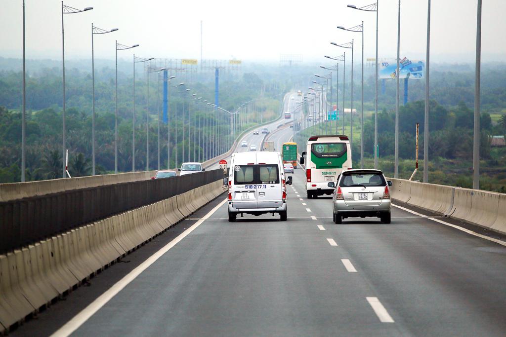 điều cần chuẩn bị cho những chuyến đi dài bằng ô tô