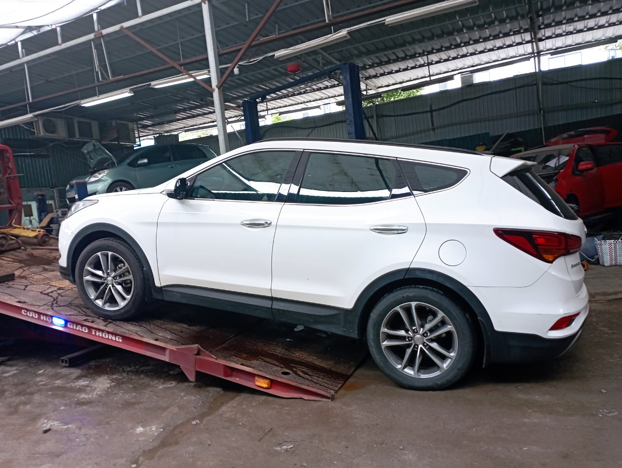 CỨU HỘ Ô TÔ BA VÌ-GIÁ RẺ SỐ 1 UY TÍN 24/24
